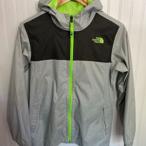 The North Face boys Dry Vent rain jacket size Large 14/16